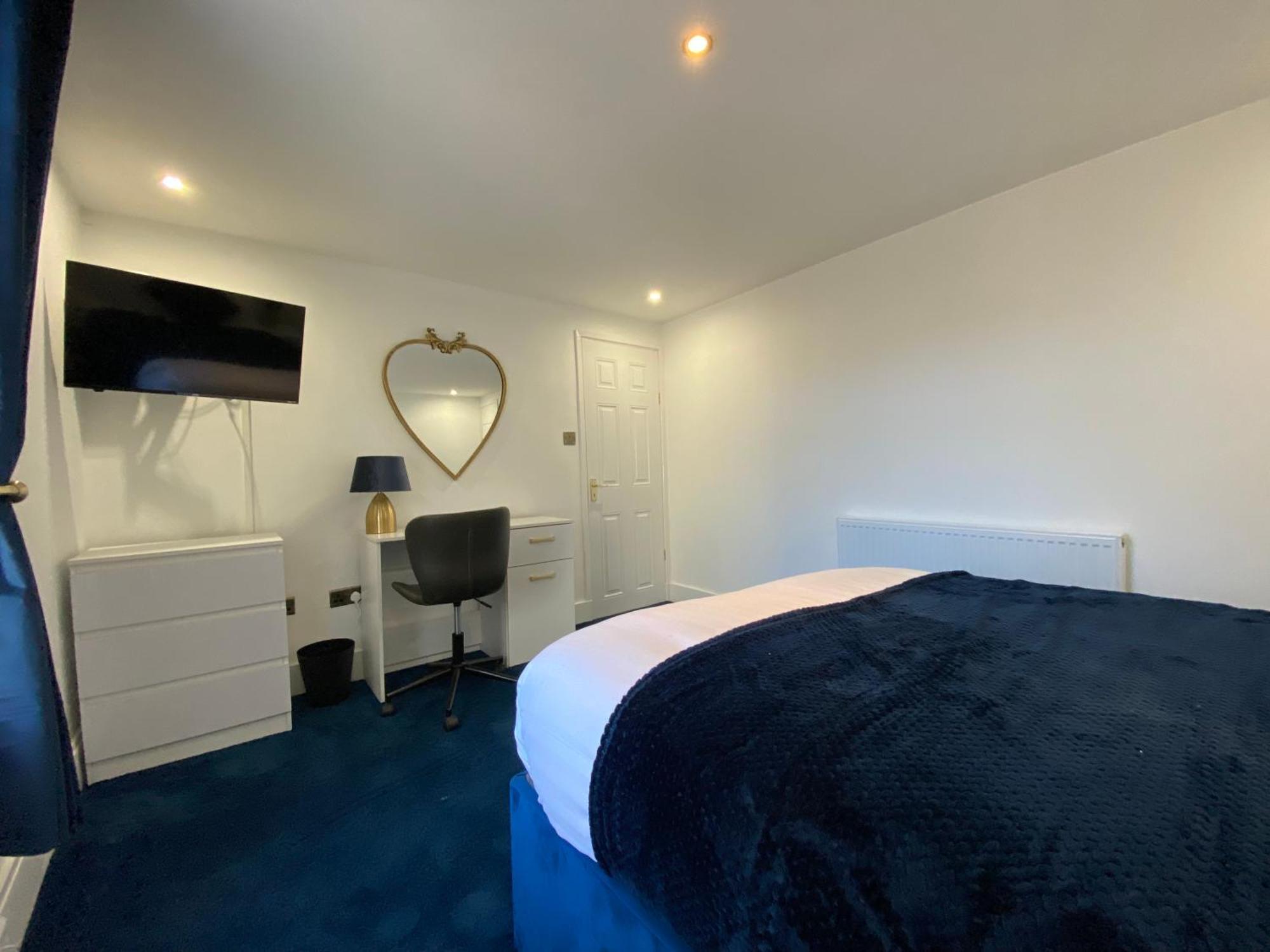 Aquarius Apartment - Sea View - Sleeps Seven Blackpool Ngoại thất bức ảnh